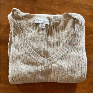 Liz Lange Beige V-Neck Maternity Sweater